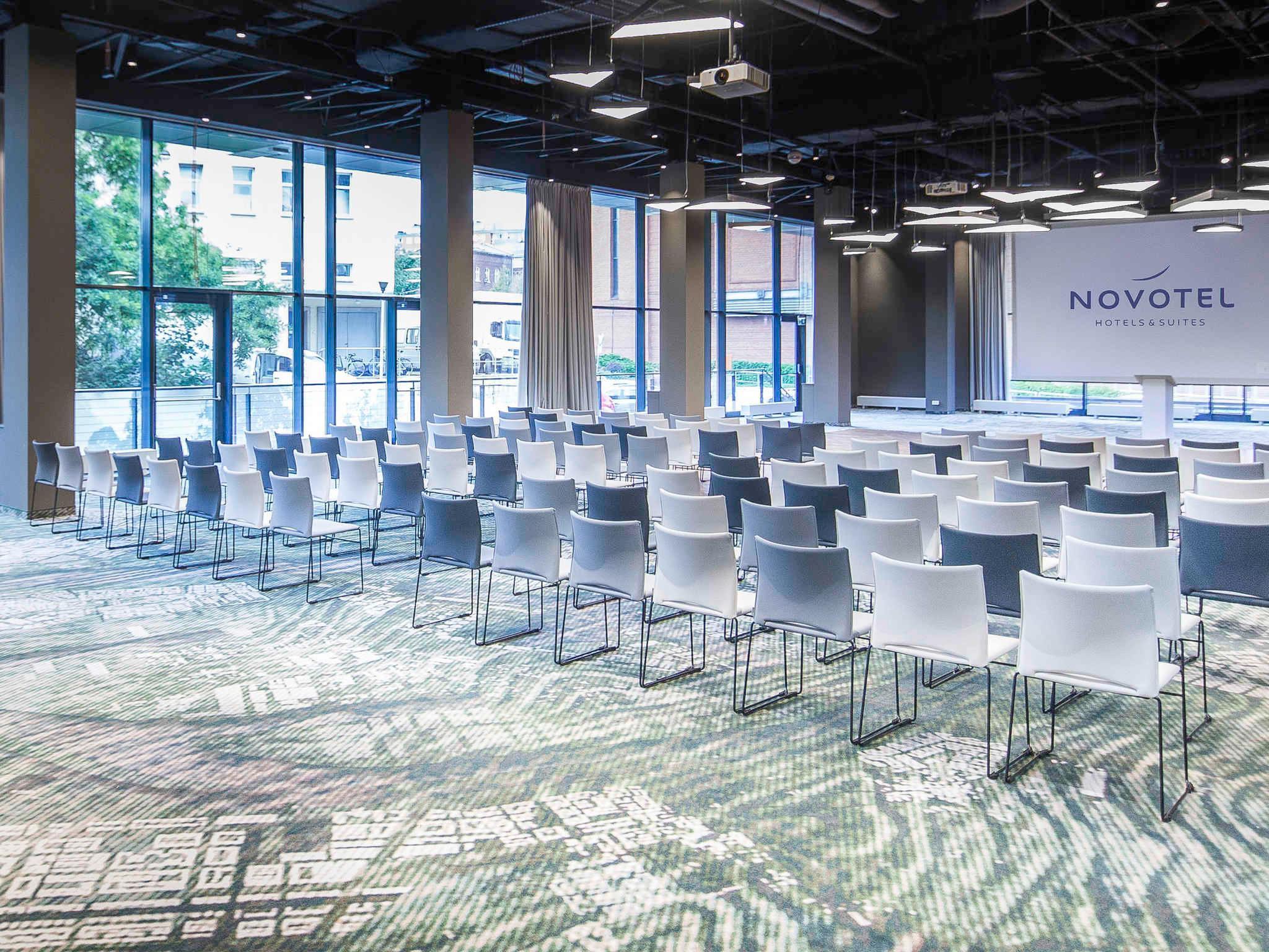 Ibis Poznan Centrum Dış mekan fotoğraf